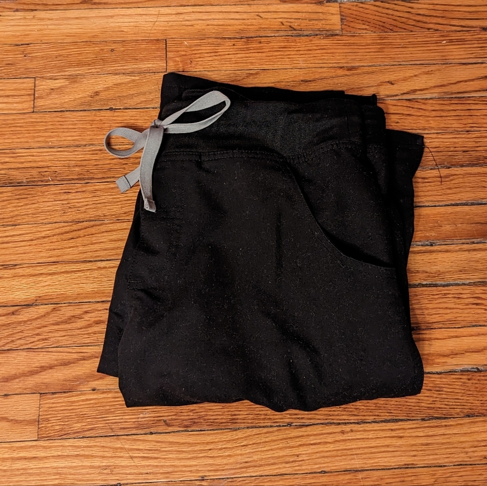 Petite Figs Black Scrub Pants Medium